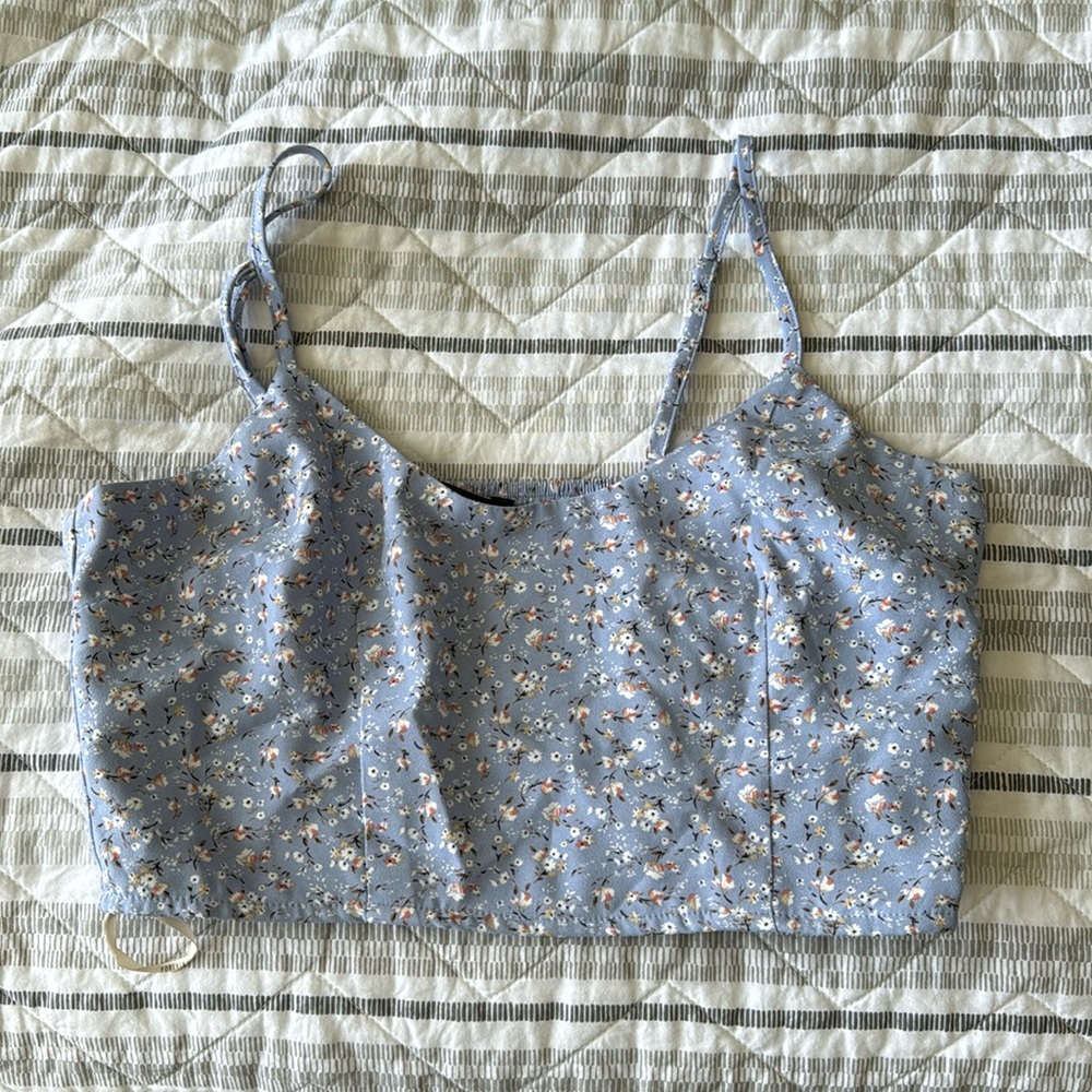Forever 21 crop floral top